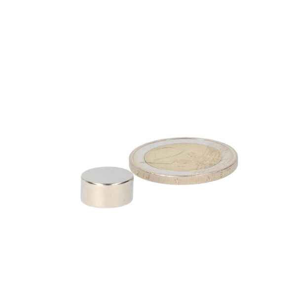 Schijfmagneet 12 x 6 mm neodymium magneet zilver cilindrisch met gladde gepolijste oppervlakte