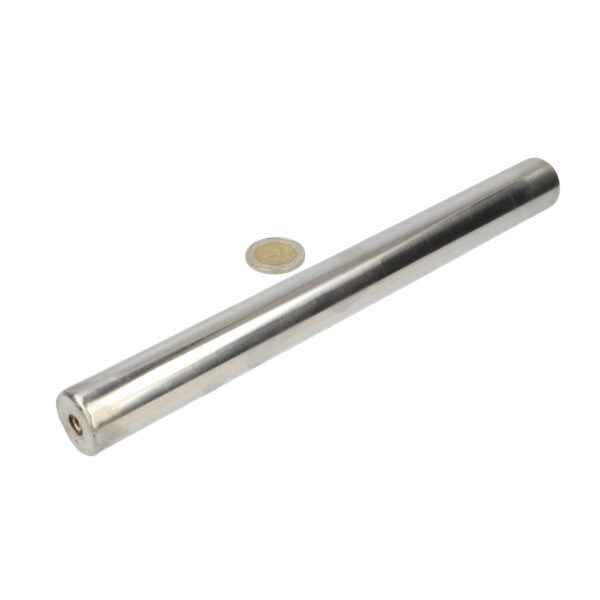 Een krachtige filtermagneet 25x250mm rvs met cilindrische vorm en gepolijste metalen afwerking