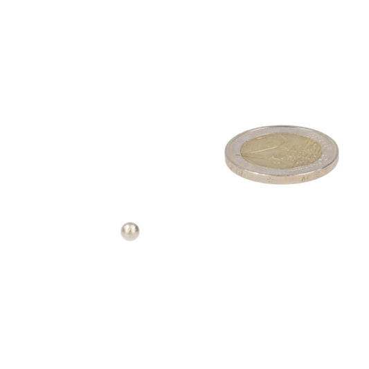 Kleine glanzende zilveren kogelmagneet van 4 mm met krachtige aantrekkingskracht voor diverse toepassingen