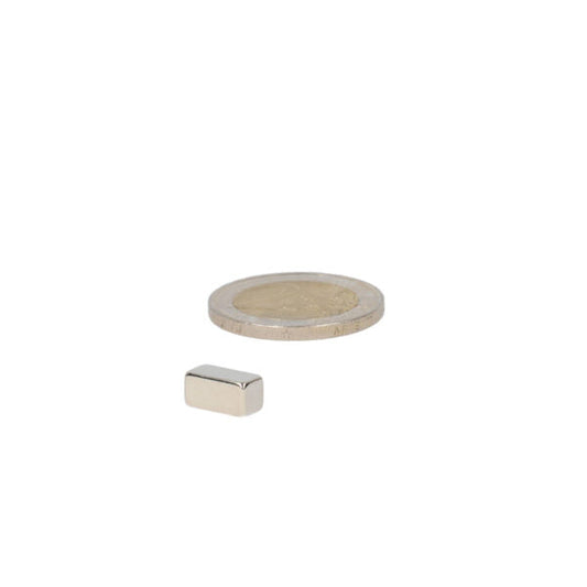 Zilverkleurige neodymium blokmagneet 10x5x5 mm n50 rechthoekig metalen blokmagneet in compacte vorm