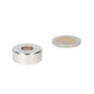 Ringmagneet 25 x 10 x 10 mm zilverkleurige cilindrische magneet met centrale opening naast munt voor industriële toepassingen