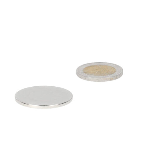 Zilverkleurige neodymium schijfmagneet 30 x 2 mm met gladde reflecterende oppervlakte