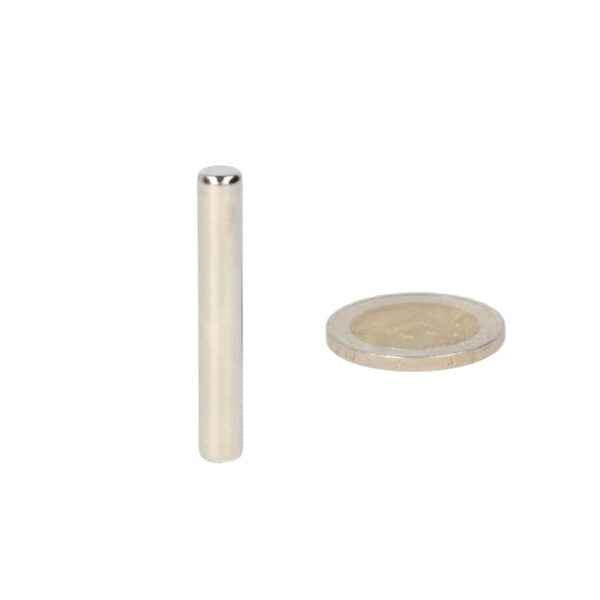 Hoogwaardige neodymium magneet staafmagneet 6 x 40 mm zilver cylindrisch naast munt voor schaal